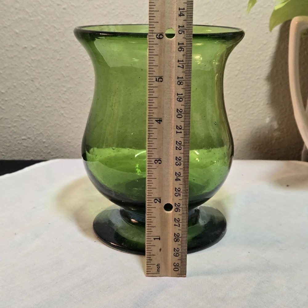Elegant Green Vintage Crate And Barrel Blown Glass Vase/Hurricane.